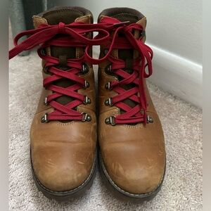Timberland Brown Ankle Boots with Red Laces